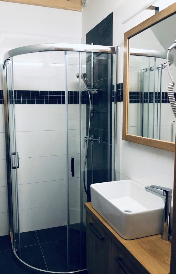Kamenacka Myslivna Otel Moravany  Dış mekan fotoğraf