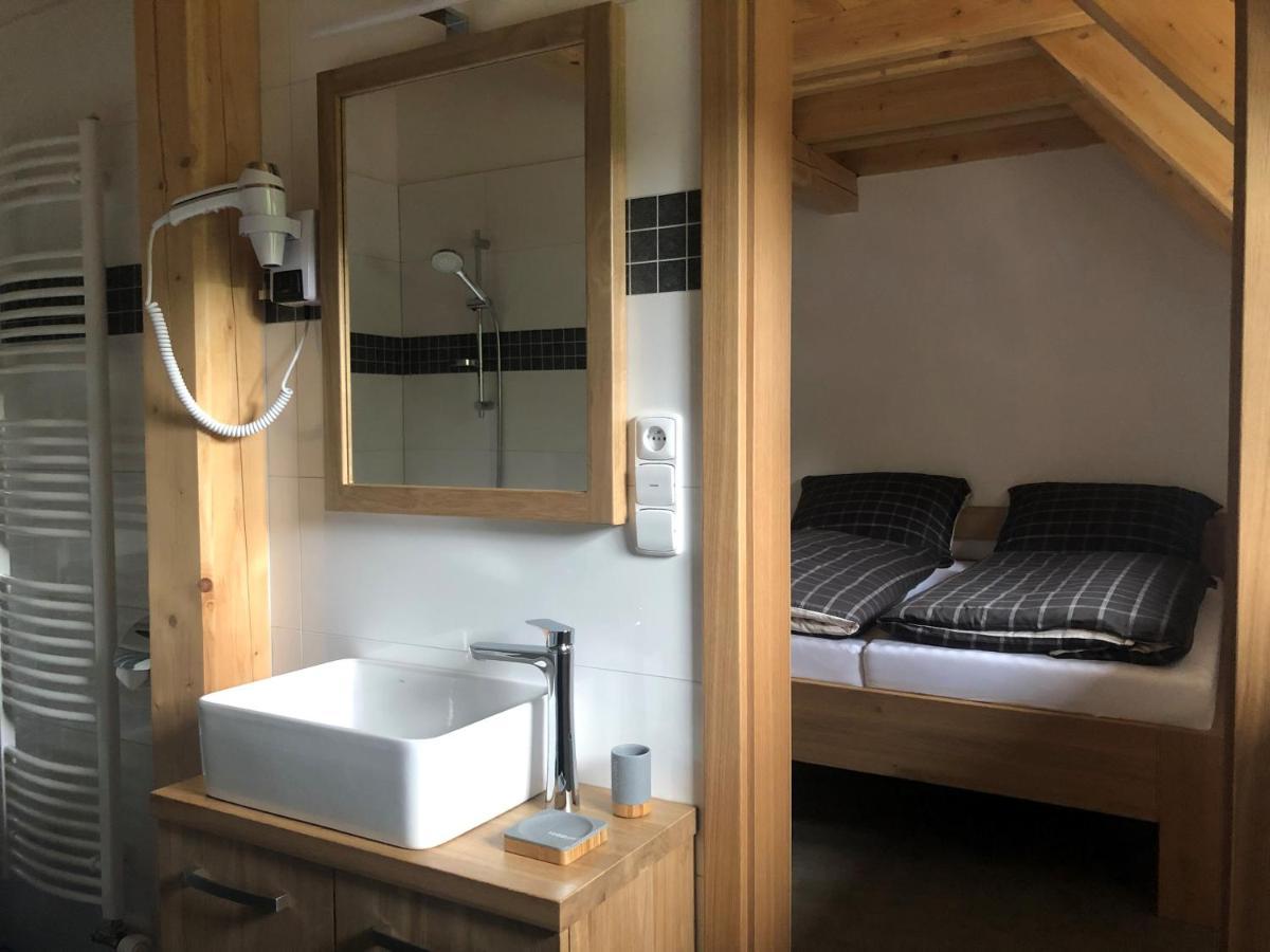 Kamenacka Myslivna Otel Moravany  Dış mekan fotoğraf