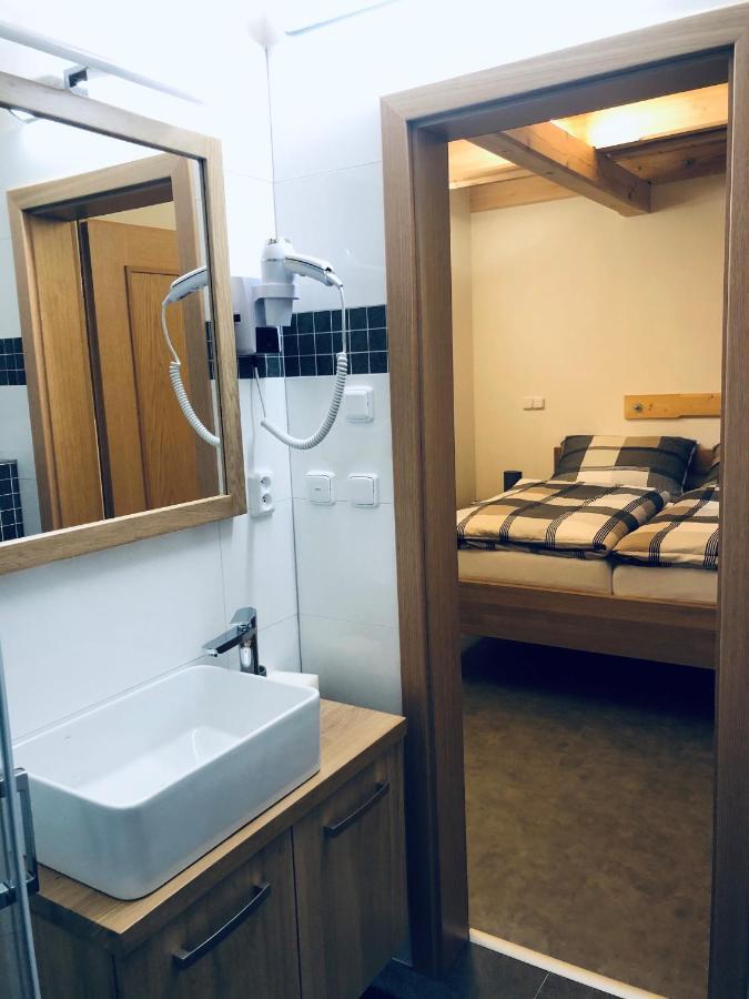 Kamenacka Myslivna Otel Moravany  Dış mekan fotoğraf