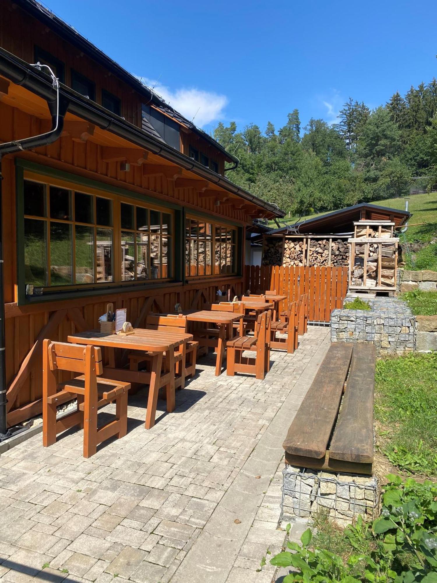 Kamenacka Myslivna Otel Moravany  Dış mekan fotoğraf